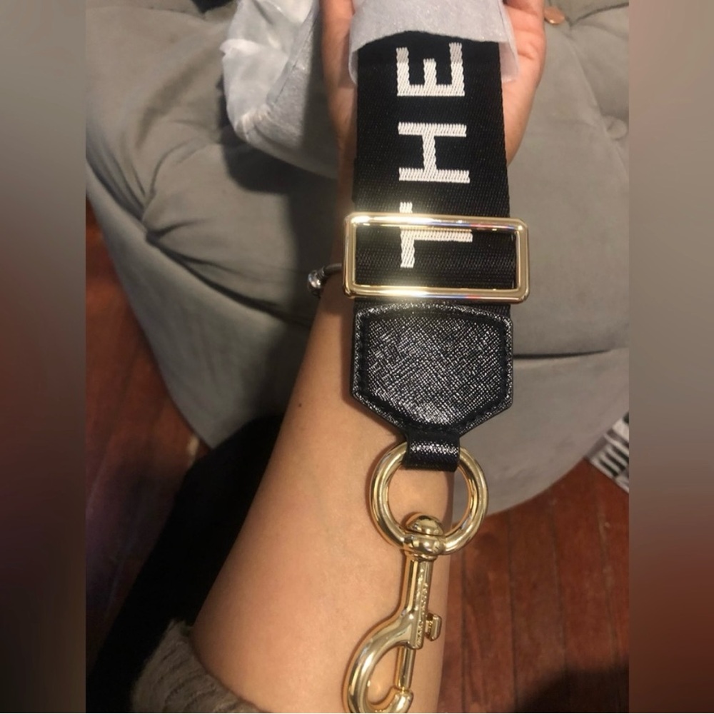 Marc Jacobs Black and Gold Bag Strap - Picture 4 of 6